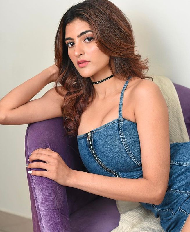 call girl noida